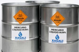 Tambor industrial con mercurio metálico líquido 99.99% certificado UN 2809.