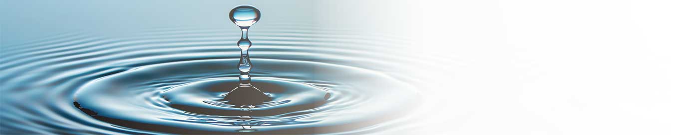 Gota de agua potable creando ondas, cabecera de Renta de Pipas en Monterrey de Xasali.